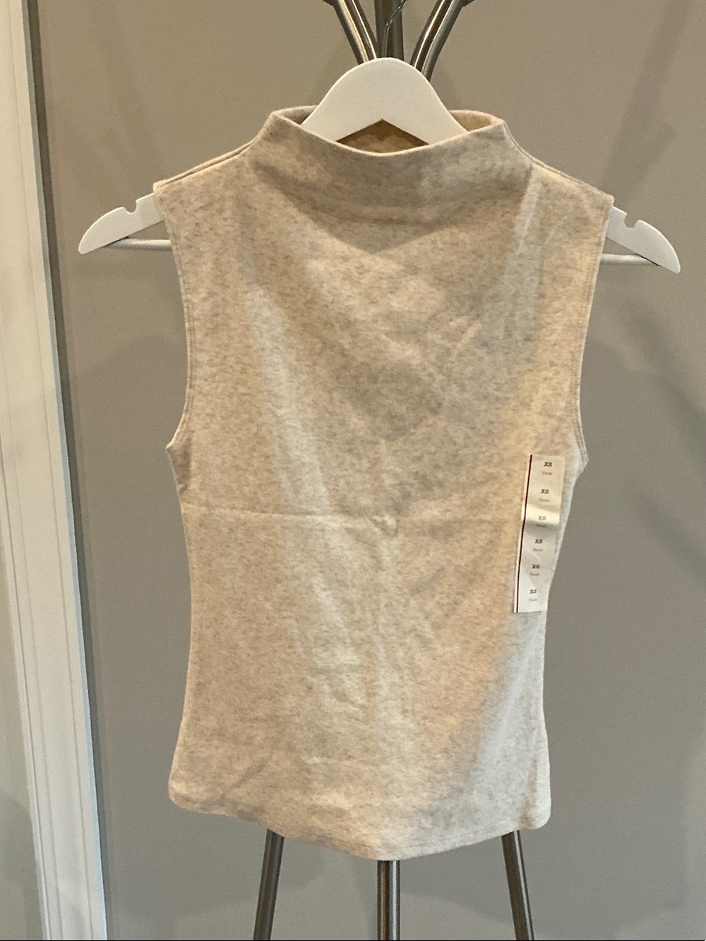 Sleeveless Mock Neck Tank in Light Beige Heather